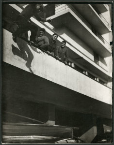 Men on the terrace of the Bauhaus in Dessau, formerly in Tibor Weiner's Archive, Photo: Etel Mittag-Fodor, © HMA MPDC Hungarian Museum of Architecture