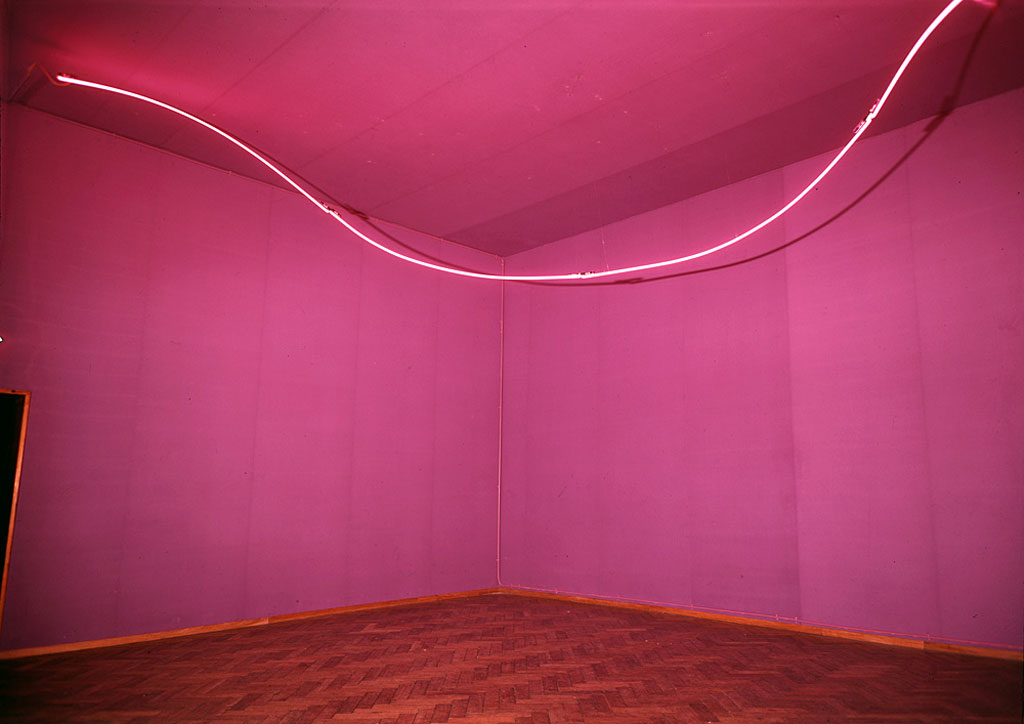 Lucio Fontana "Space in pink." 1967. Photo: Stedelijk Museum, Amsterdam / Fondazione Lucio Fontana, Milano