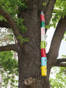 Lois Weinberger, Skyscraper for Birds, 1976, Photo: Johannes Stoll / Belvedere, Vienna, Courtesy: Studio Lois Weinberger and Galerie Krinzinger Vienna