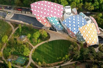 Daniel Buren, L'Observatoire de la lumière, 2016, Fondation Louis Vuitton Archive