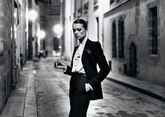 Helmut Newton, Yves Saint Laurent-French Vogue-Rue Aubriot Paris, 1975, © Helmut Newton Estate/Maconochie Photography, Courtesy FOAM