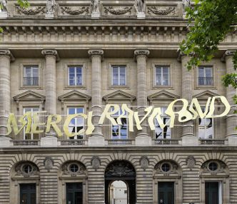 Bertrand Lavier, Merci Raymond, 2016 Photo: Andre Morin, Courtesy Monnaie de Paris