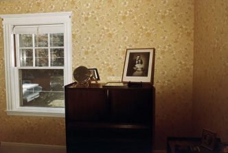 Nan Goldin, The Parents’ Wedding Photo-Swampscott-Massachusetts, 1985, The Museum of Modern Art-New York, Acquired through the generosity of Richard O. Rieger, © 2016 Nan Goldin