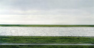 Andreas Gursky, Rhein II, 2016, © Andreas Gursky, VG Bild-Kunst-Bonn 2016, Courtesy Sprüth Magers