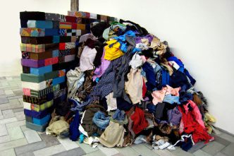 Michelangelo Pistoletto, Muretto di Straci, 1967