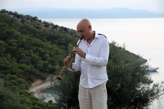 Dimitri Vassilakis, Locus-Recollection-Landscape at Aias Palace-Salamis Island, 11/7/17, Photo: Dimitris Lempesis, © & Courtesy dreamideamachine