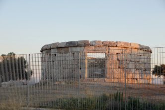 Locus-Recollection-Landscape at 4th C. BC Circular Funerary-Salamis Island, 3/8/17, Photo: Vangelis Kalogirou