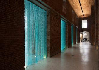 Felix Gonzalez-Torres, Untitled (Water), 1995, Installation View, Courtesy Brooklyn Museum