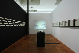 Teresa Burga, 4 Mensajes, Installation view, Courtesy : S.M.A.K.