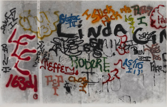 Gordon Matta-Clark, Graffit: Linda, 1973, Courtesy The Estate of Gordon Matta-Clark and David Zwirner-New York/London/ =Hong Kong, © 2018 The Estate of Gordon Matta-Clark / ADAGP-Paris