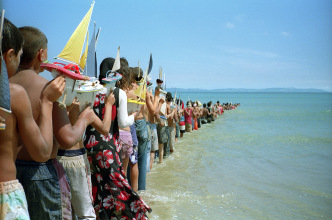 Francis Alÿs, Don’t Cross the Bridge Before You Get to the River Strait of Gibraltar, Morocco-Spain, 2008, 2 video projections, 7:44 min each, Photo: Roberto Rubalcava, © Francis Alÿs, Courtesy the artist and Art Sonje Center