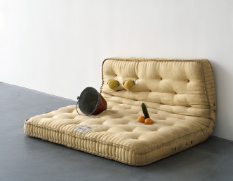 Sarah Lucas, Au Naturel, 199, Mattress, melons, oranges, cucumber, and water bucket, 84 x 168.8 x 144.8 cm, © Sarah Lucas, Courtesy Sadie Coles HQ-London