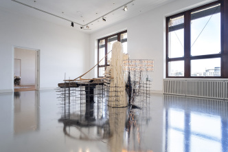 Lee Bul, Mon grand récit: Weep into stones..., 2005, Exhibition view "Lee Bul: Crash", Gropius Bau, 2018, Photo: Mathias Völzke