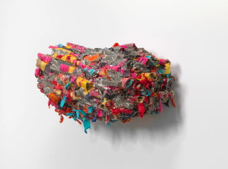 Phyllida Barlow, untitled: pressed, 2018, Cardboard, cement, PVA, paint, plaster, plywood, poly cotton, polyurethane foam, sand, spray paint, tape, timber, steel, 69 x 120 x 58 cm, Courtesy the artist and Hauser & Wirth, © Phyllida Barlow, Photo: Alex Delfanne