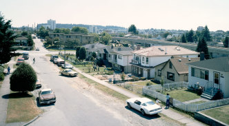 Jeff Wall, An Eviction, 1988/2004, Transparency in lightbox, 229 × 414 cm, Courtesy the artist