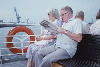 Allan Sekula, Fish Story: Dismal Science (Chapter 8), 1989/1992, 80 35mm slides at 13 sec. intervals, Projection dimensions variable