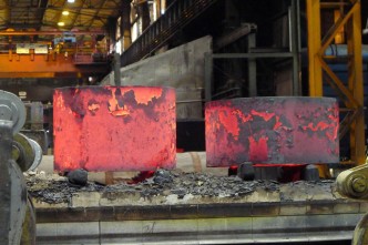 Forging of two rounds for a Serra sculpture, Buderus Edelstahl, Wetzlar, Germany, March 2019. Photo: Silke von Berswordt, Courtesy the artist and Gagosian