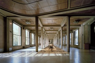 Simulation of the exhibition at the Palais d'Jena, October 2019, Giuseppe Penone, Matrix di linfa (Sap Matrix), 2008, Fir wood, vegetal resin, terracotta, leather, metal, 131 x 4500 x 212 cm, Photo © EESC Benoît Fougeirol © Palais d'Iéna, architect Auguste Perret, UFSE, SAIF, Courtesy Archivio Penone and Marian Goodman Gallery-New York/Paris/London