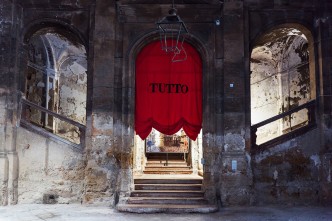 Matilde Cassani, Tutto, 2018 , Fabric, Commissioned by manifesta 12, Palermo, Photo: Simone Sapienza, Courtesy: the artist