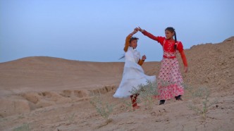 Francis Alÿs, Sandlines (Film still), 2019, Courtesy International Film Festival Rotterdam (IFFR