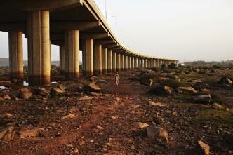 François-Xavier Gbré, Pont de l’amitié sino-malienne #1, Sotuba, Bamako, Mali, 2013