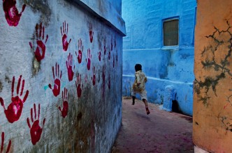 Steve McCurry, The Unguarded Moment, PhaidonPublications