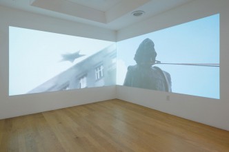 Sam Durant, Trope, 2020, Two channel video projection with sound, TRT: 12 minutes, 35 seconds, continuous loop, Edition of 3, 2AP, Video editor Ana Branea, Sound design Laurențiu Coțac, © Sam Durant, Courtesy the artist and Blum & Poe Gallery