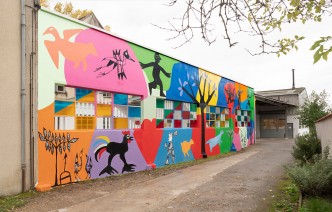 Pascale Marthine Tayou, Bogolan Color, 2020, Courtesy the artist and GALLERIA CONTINUA, Photo by Bertrand Huet / Tutti