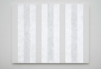 Mary Corse, Untitled (White Multiband, Horizontal Strokes), 2021, glass microspheres in acrylic on canvas, 78" × 102" (198.1 cm × 259.1 cm), © Mary Corse, Courtesy the artist and Pace Gallery