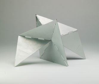 Lygia Clark, Bicho Caranguejo, 1959–1984 Photo: Prallan Allsten/Moderna Museet