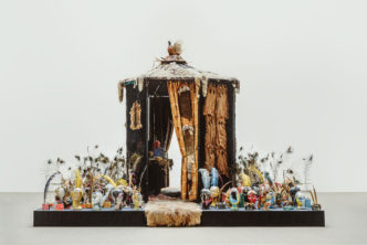 Ursula, URSULA FUR HOUSE, 1970, WV (70/101), Oil on wood, fur, feathers, mirrors, iron, various objects, 315 x 250 x 204 cm, on base 600 x 600 cm, Märkisches Museum Witten, © Museum Ludwig, Cologne, Reproduction: Rheinisches Bildarchiv, Cologne