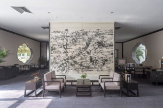 Tian Fangfang, Ink painting by Zao Wou-Ki installed in a room next to the Four Seasons Courtyard of Fragrant Hill Hotel (1979–1982), Beijing, 2021, Commissioned by M+, 2021, © Tian Fangfang